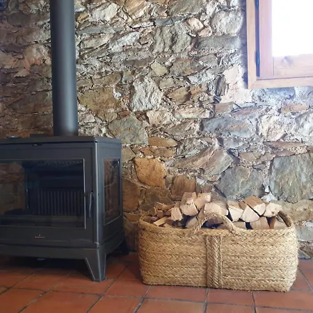 Casa De La Roca - Only Adults. Vilallonga de Ter
